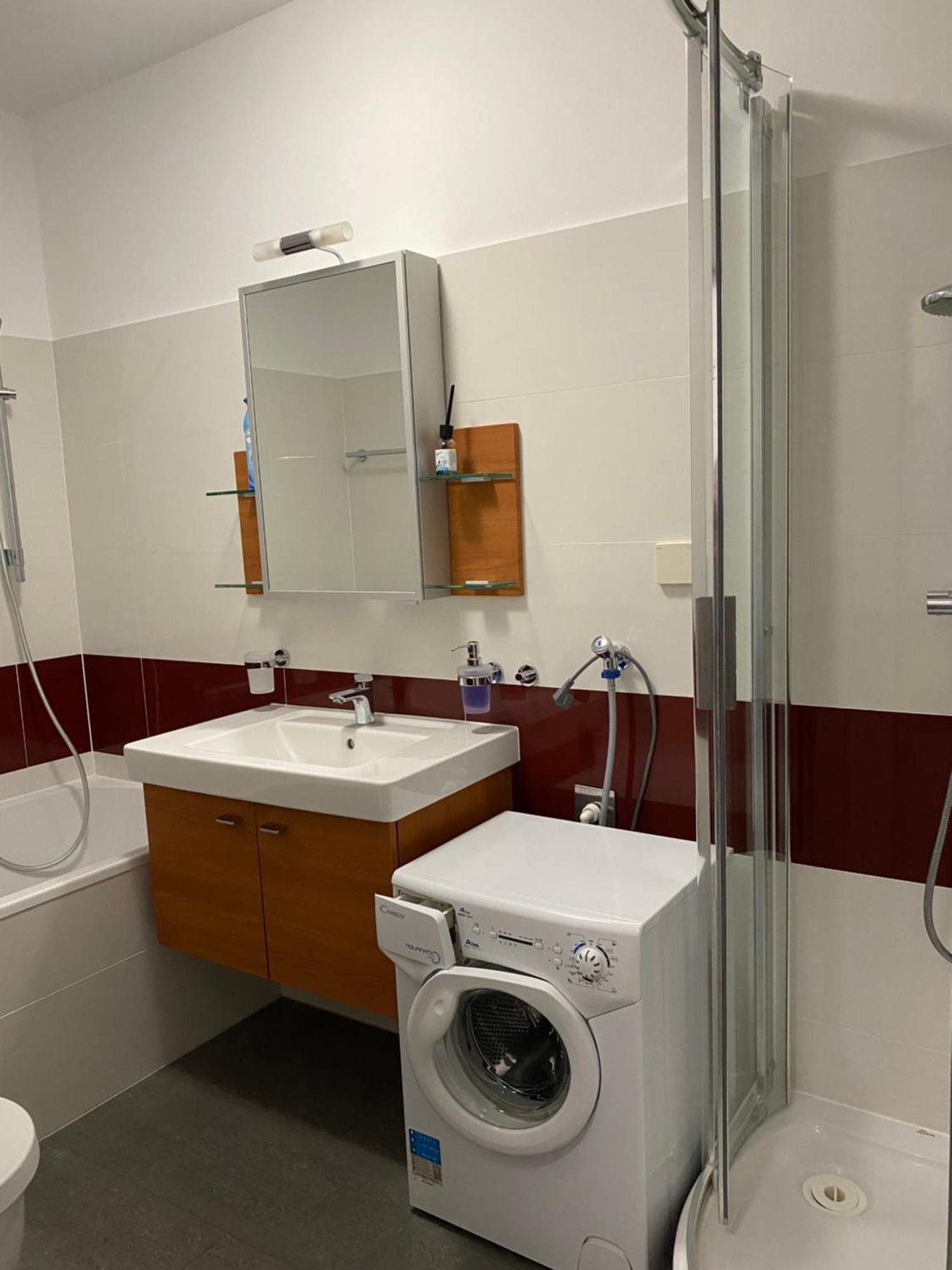 Apartment Grazbachgasse - Gratis Tiefgaragenplatz Zewnętrze zdjęcie